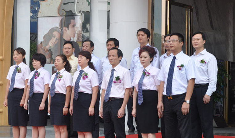 出席儀式集團領導及華億國際領導