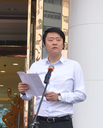 華億集團總裁兼華億國際總經理項領發表講話