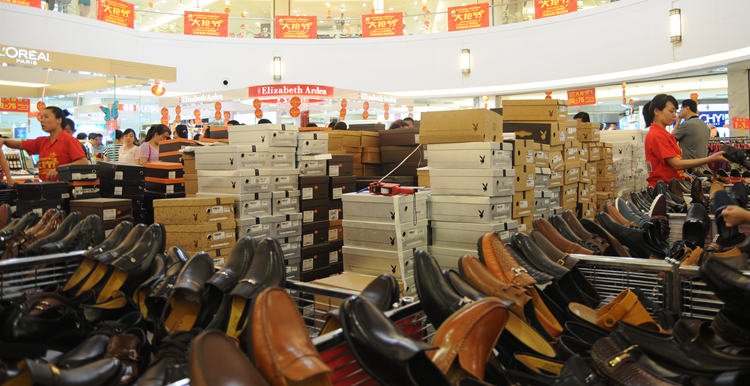 時尚鞋品備貨充足
