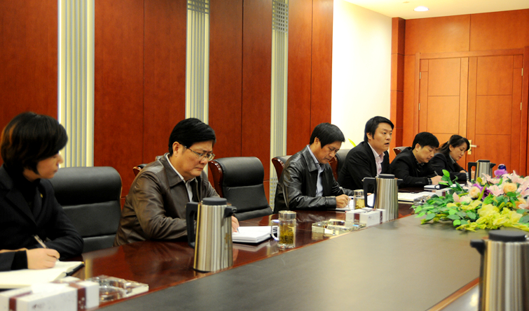 項領總裁匯報華億集團經營情況