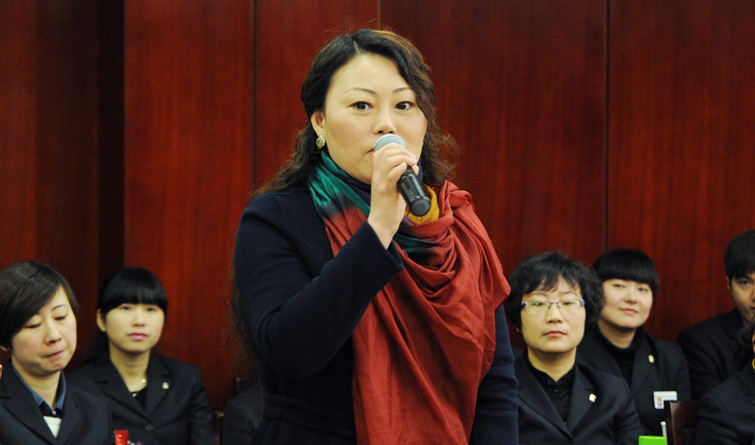 阜陽華億國際總經理助理郭海燕祝全體同仁新春快樂