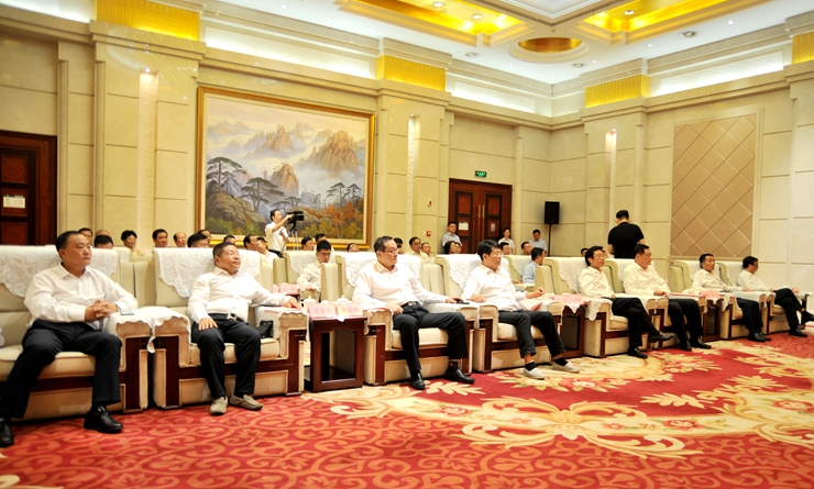 華控建投集團與華億集團戰(zhàn)略合作簽約儀式現(xiàn)場